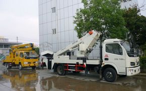 東風多利卡20米伸縮臂高空作業(yè)車圖片