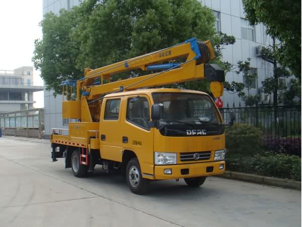 東風雙排12米高空作業(yè)車圖片